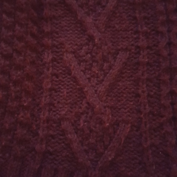 Gap XS Cable Knit Maroon Sweater - Picture 2 of 4